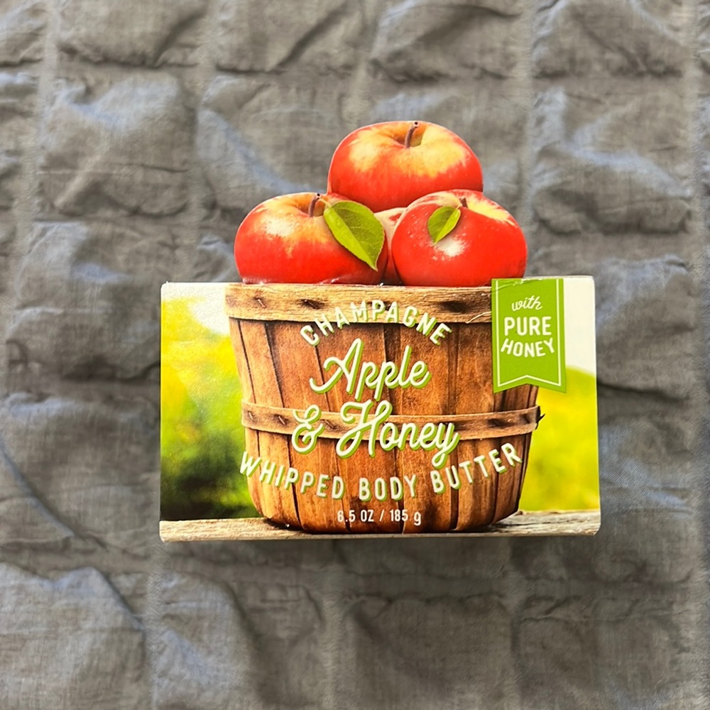 Bath & Body Works Whipped Body Butter w/Honey in Champagne Apple & Honey